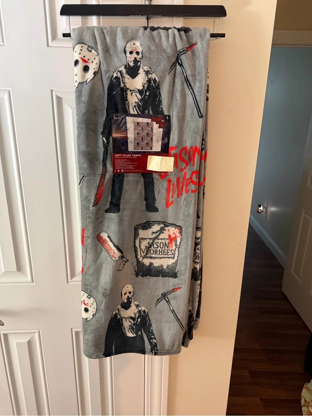 Friday the 13th Halloween Jason Lives Soft Plush Throw Blanket